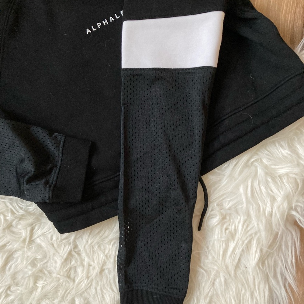 Alphalete Work Out Set - Picture 4 of 9